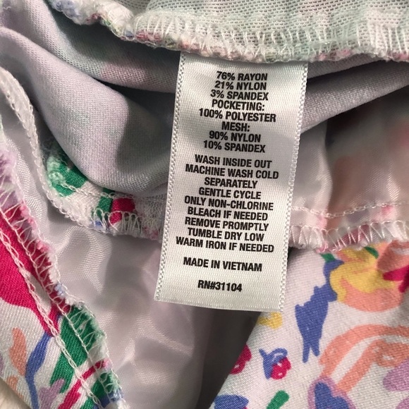 Kim Rogers Size 14 P Multicolor Floral Pull On Capri Pants - Picture 6 of 6